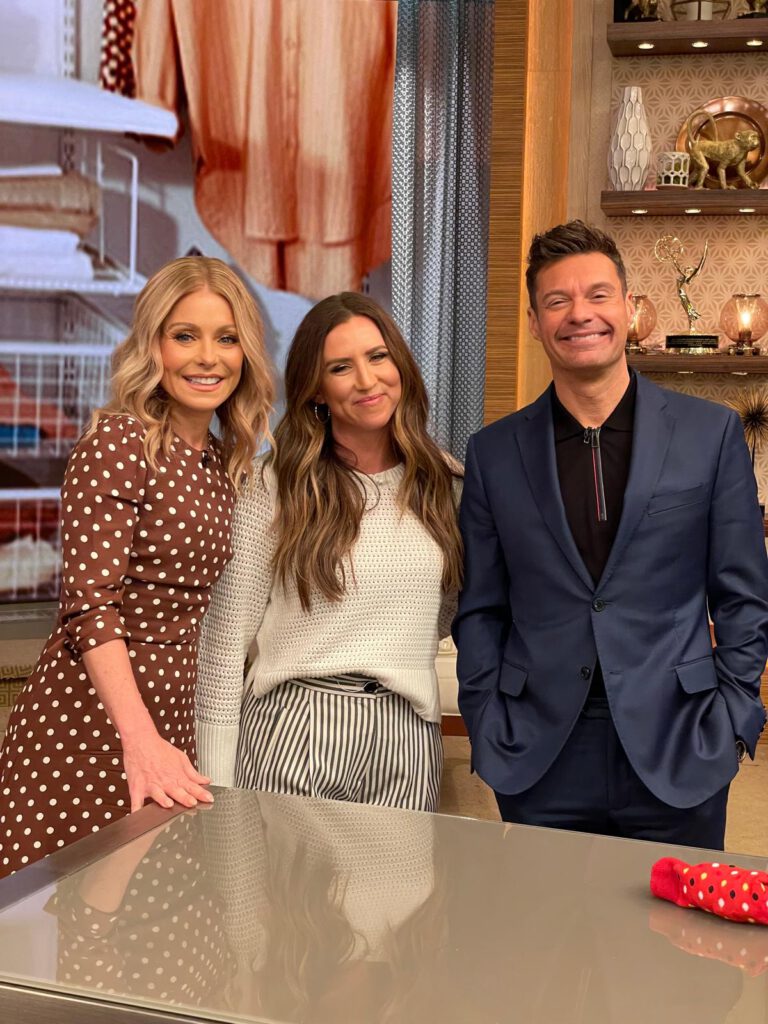 The Folding Lady on Live with Kelly + Ryan