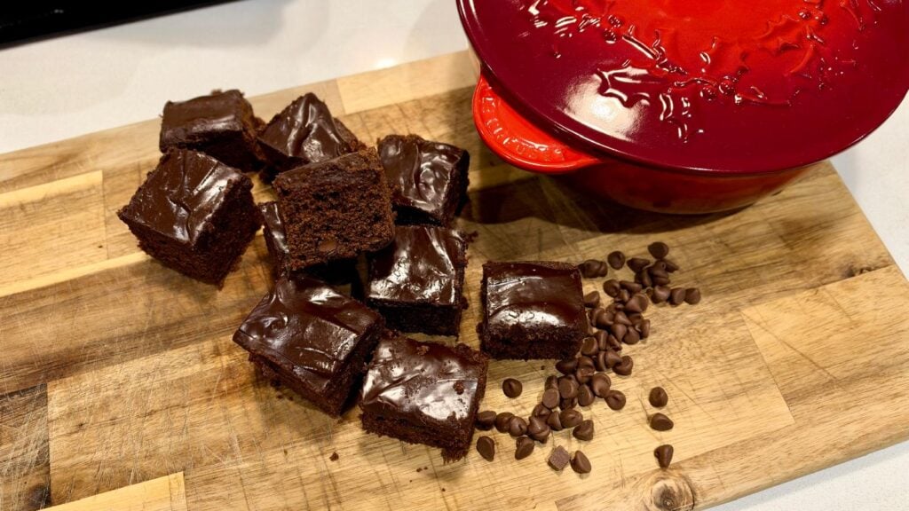 VERY EASY CHOCOLATE SPONGE